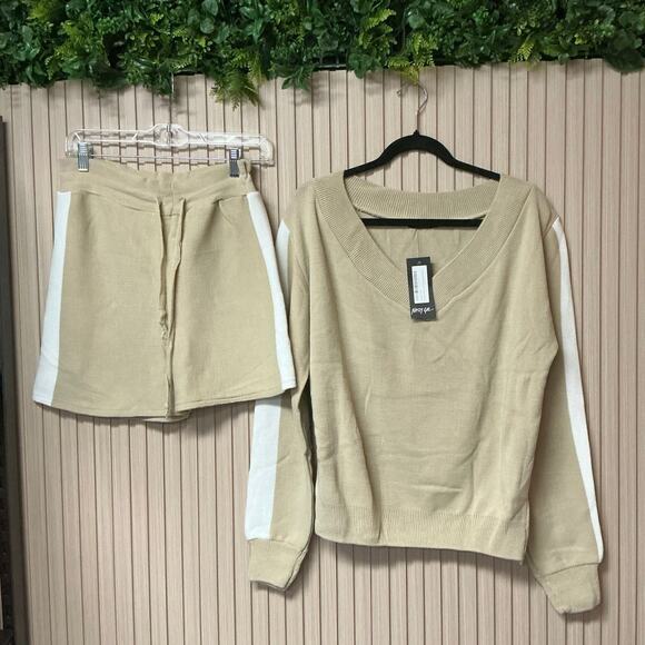 Nasty Gal Pants - Nasty Gal Panelled Knitted Short Lounge Set Sand Size 8